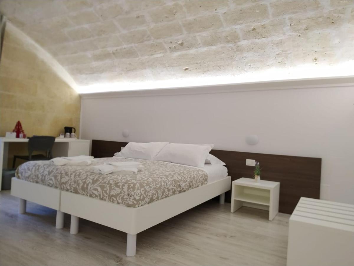 In & Out Matera Hotel ภายนอก รูปภาพ