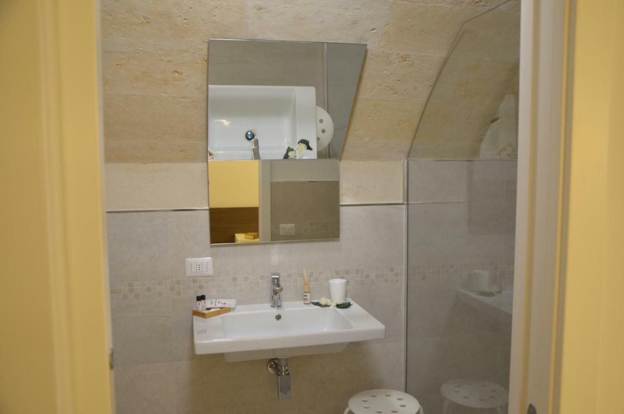 In & Out Matera Hotel ภายนอก รูปภาพ