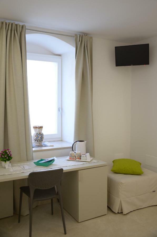 In & Out Matera Hotel ภายนอก รูปภาพ